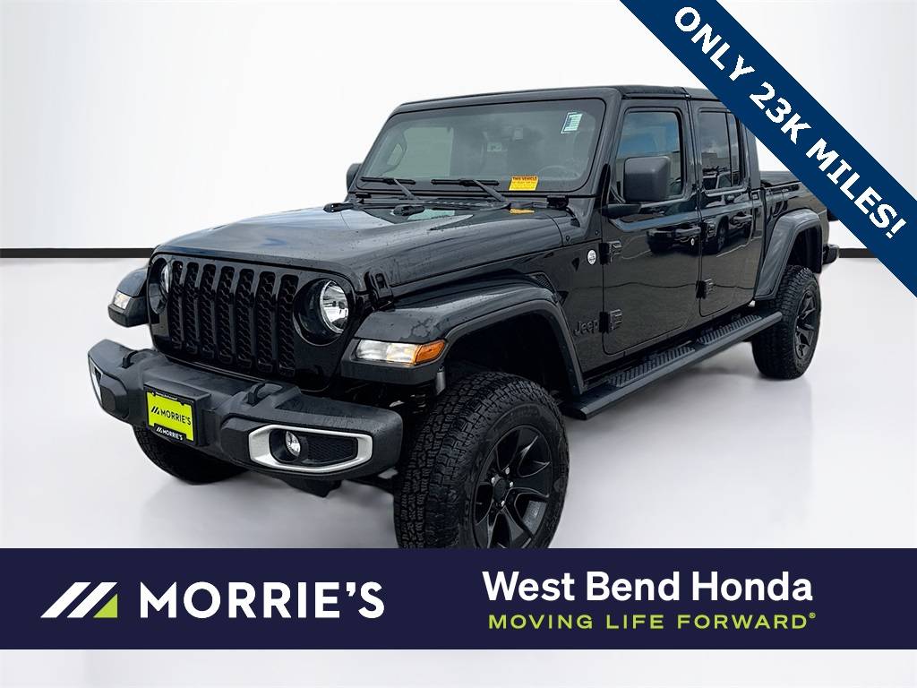 2021 Jeep Gladiator Sport S — Pickup Truck — 23,681 mi — West Bend, WI