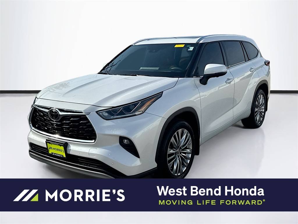 2023 Toyota Highlander Limited — SUV — 11,234 mi — West Bend, WI