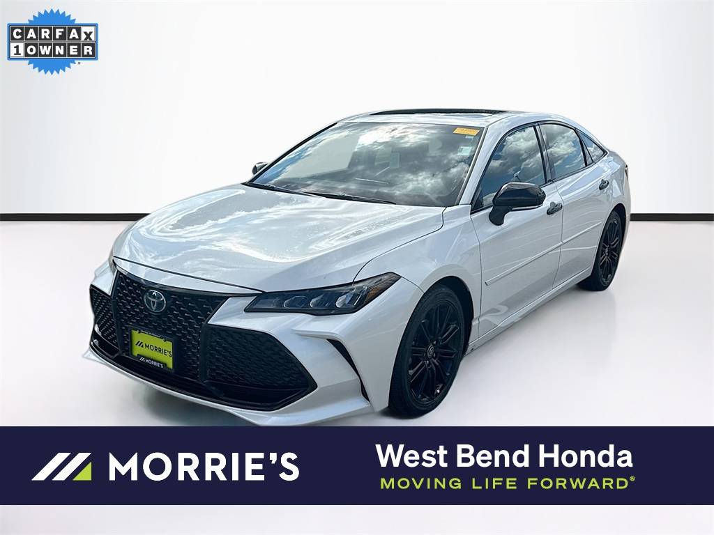 2022 Toyota Avalon Hybrid XSE Nightshade — Sedan — 36,029 mi — West Bend, WI