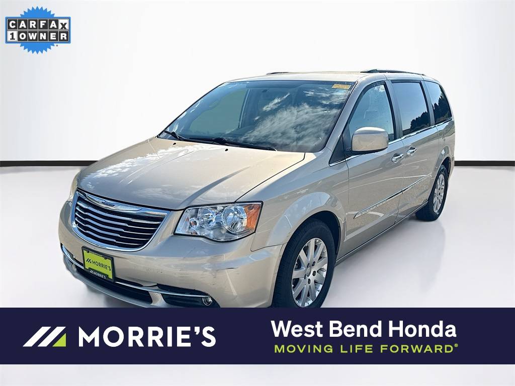 2016 Chrysler Town & Country Touring — Minivan — 81,218 mi — West Bend, WI