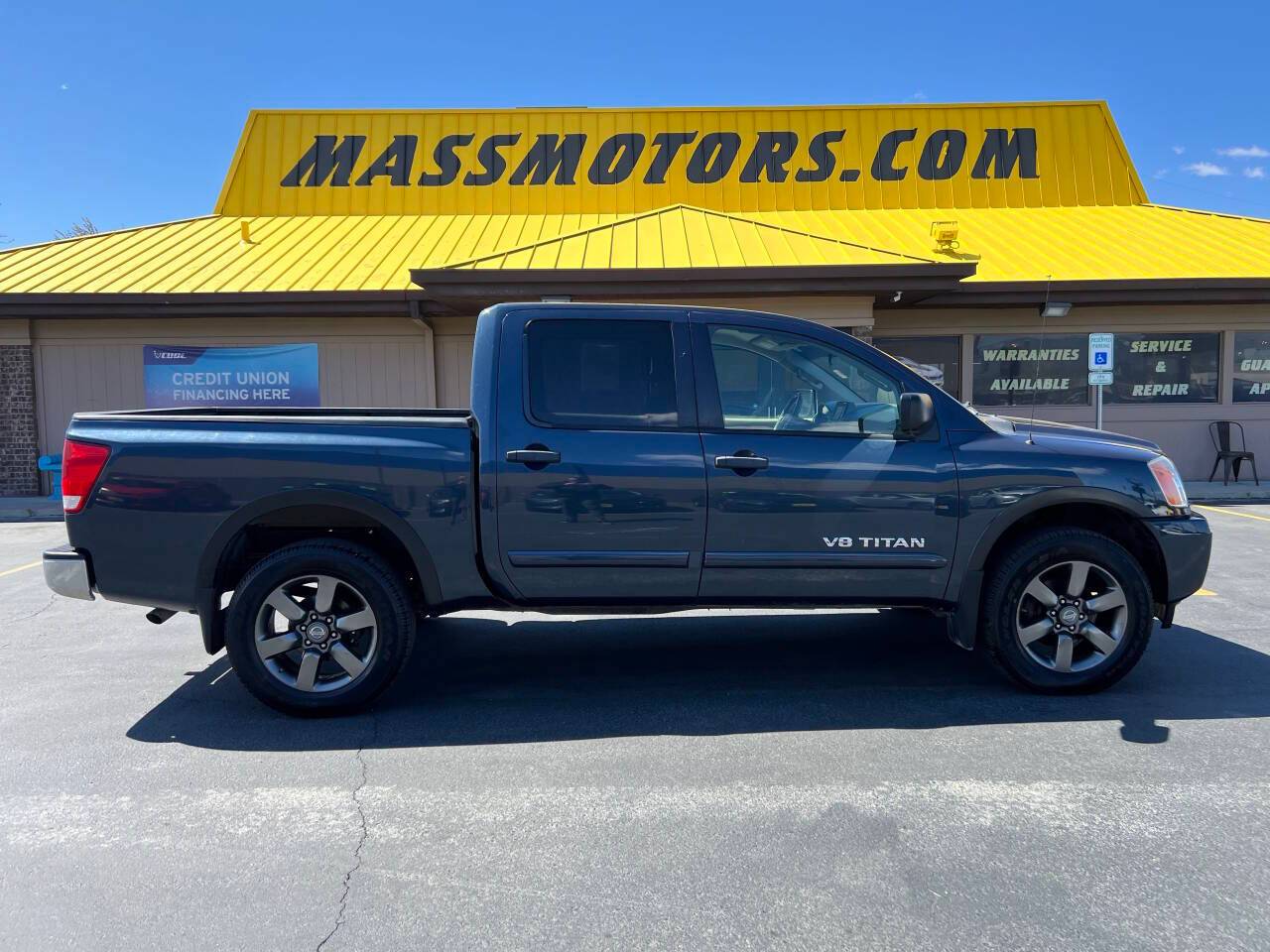 2015 Nissan Titan SV — Pickup Truck — 90,790 mi — Boise, ID