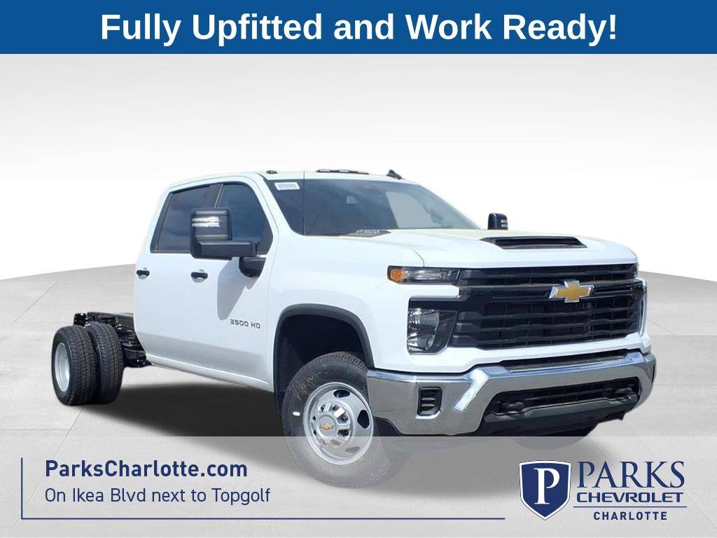 2025 Chevrolet Silverado 3500HD CC Work Truck