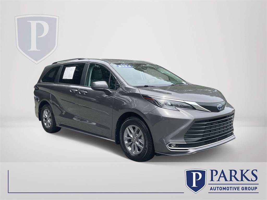 2024 Toyota Sienna XLE — Minivan — 82,090 mi — Charlotte, NC