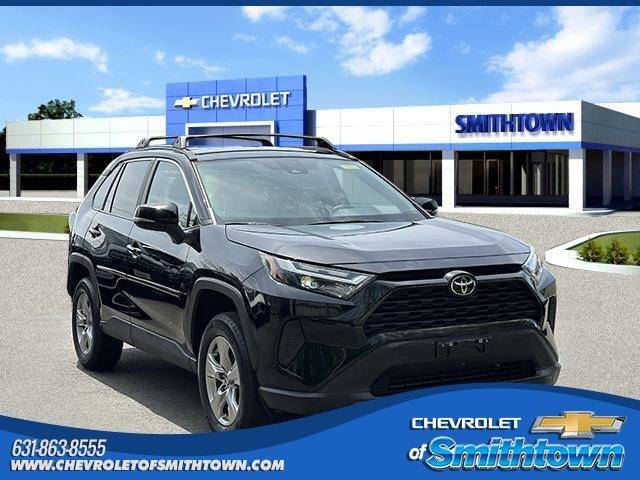 2022 Toyota RAV4 XLE — SUV — 32,472 mi — Saint James, NY