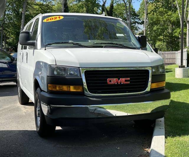 2021 GMC Savana Cargo Van Base — Cargo Van — 17,660 mi — Saint James, NY