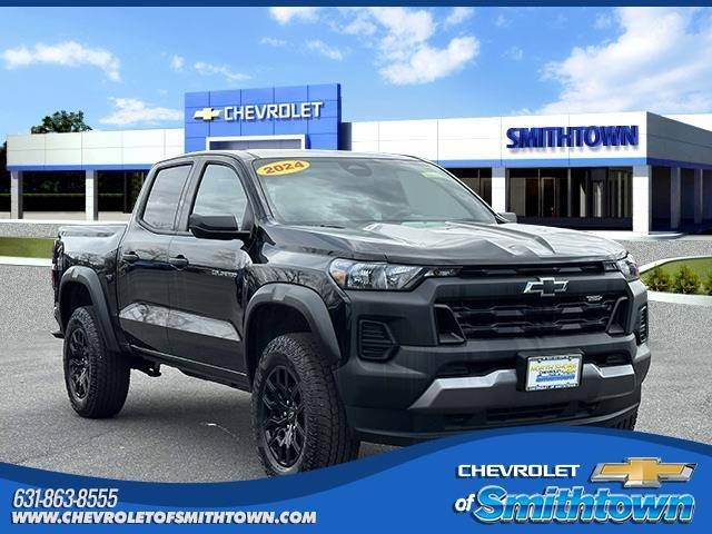 2024 Chevrolet Colorado Trail Boss — Pickup Truck — 3,236 mi — Saint James, NY