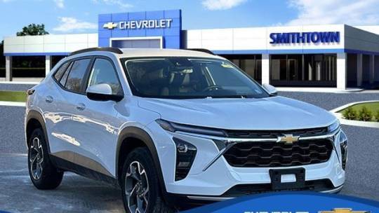 2024 Chevrolet Trax LT — SUV — 4,361 mi — Saint James, NY