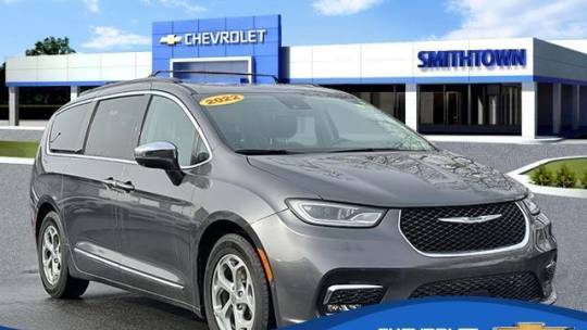 2022 Chrysler Pacifica Limited — Minivan — 62,901 mi — Saint James, NY