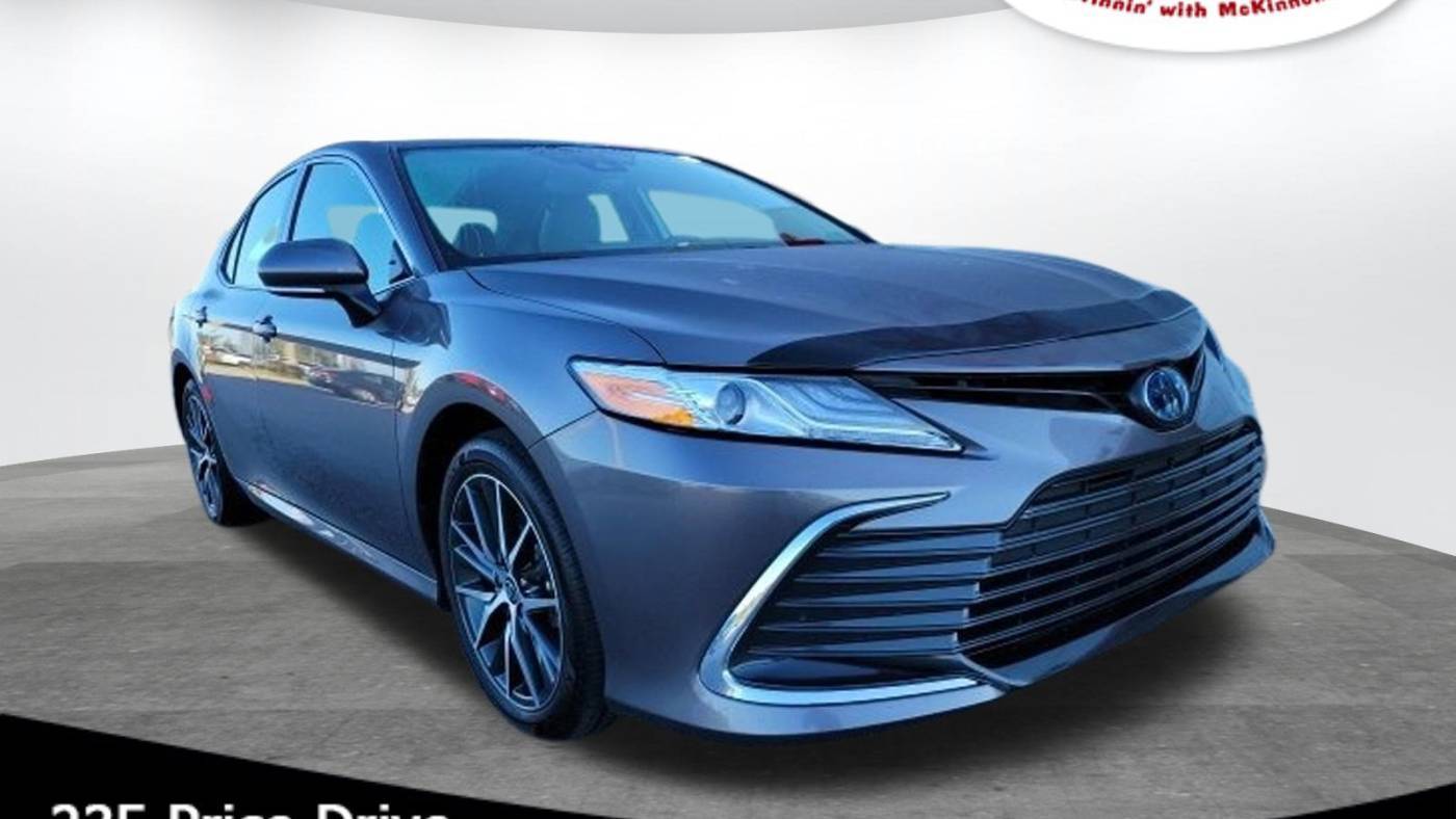 2024 Toyota Camry Hybrid XLE — Sedan — 12,327 mi — Clanton, AL