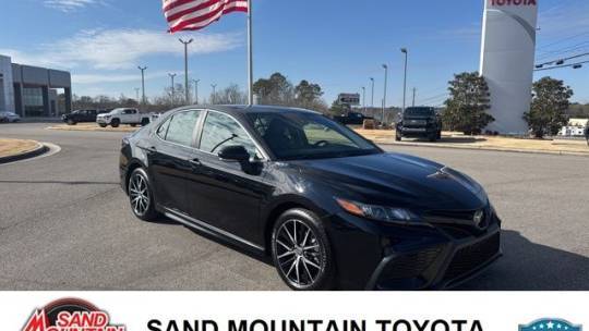 2022 Toyota Camry Hybrid SE — Sedan — 41,187 mi — Albertville, AL