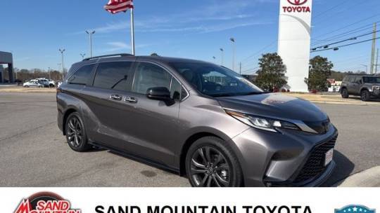 2022 Toyota Sienna XSE — Minivan — 112,230 mi — Albertville, AL