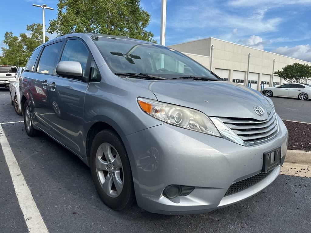 2015 Toyota Sienna L — Minivan — 160,915 mi — Daphne, AL