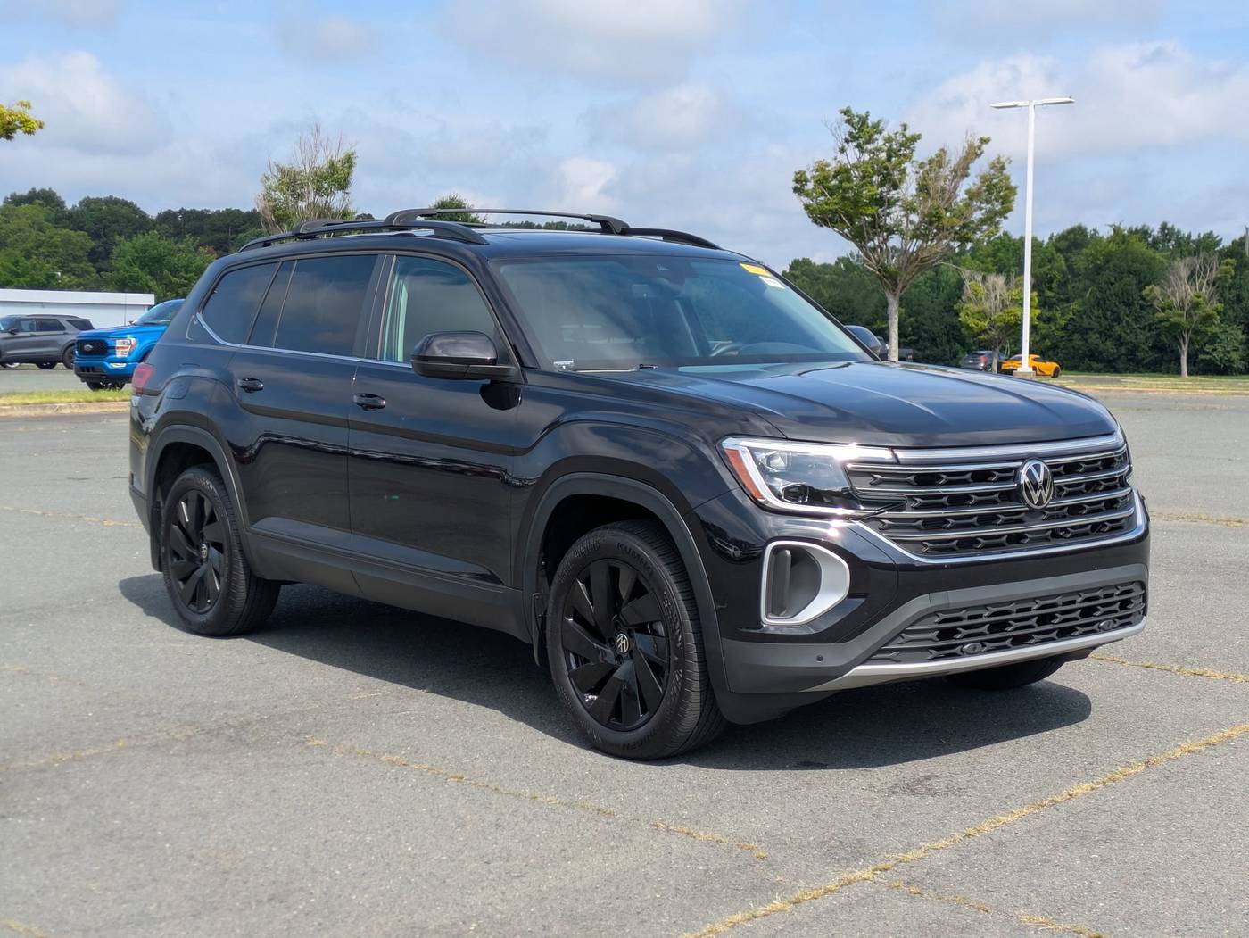2024 Volkswagen Atlas SE with Technology — SUV — 8,488 mi — Indian Trail, NC