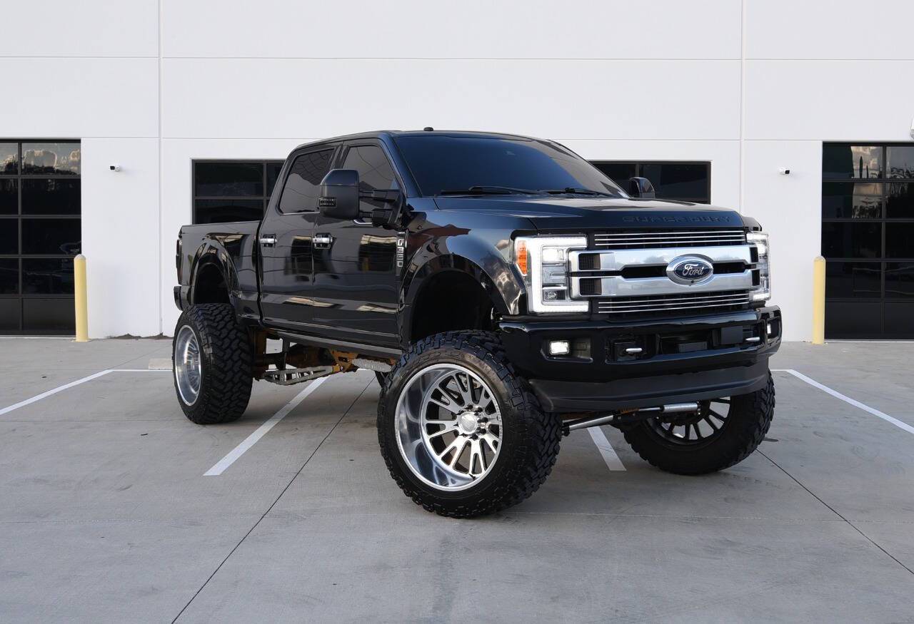 2018 Ford Super Duty F-350 Limited — Pickup Truck — 60,099 mi — Orlando, FL