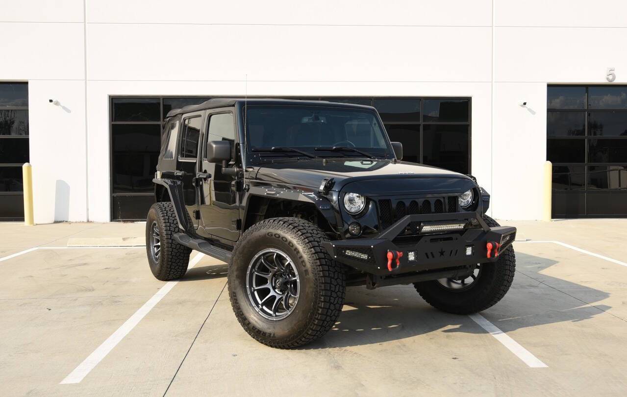 2018 Jeep Wrangler Sahara — SUV — 30,817 mi — Orlando, FL