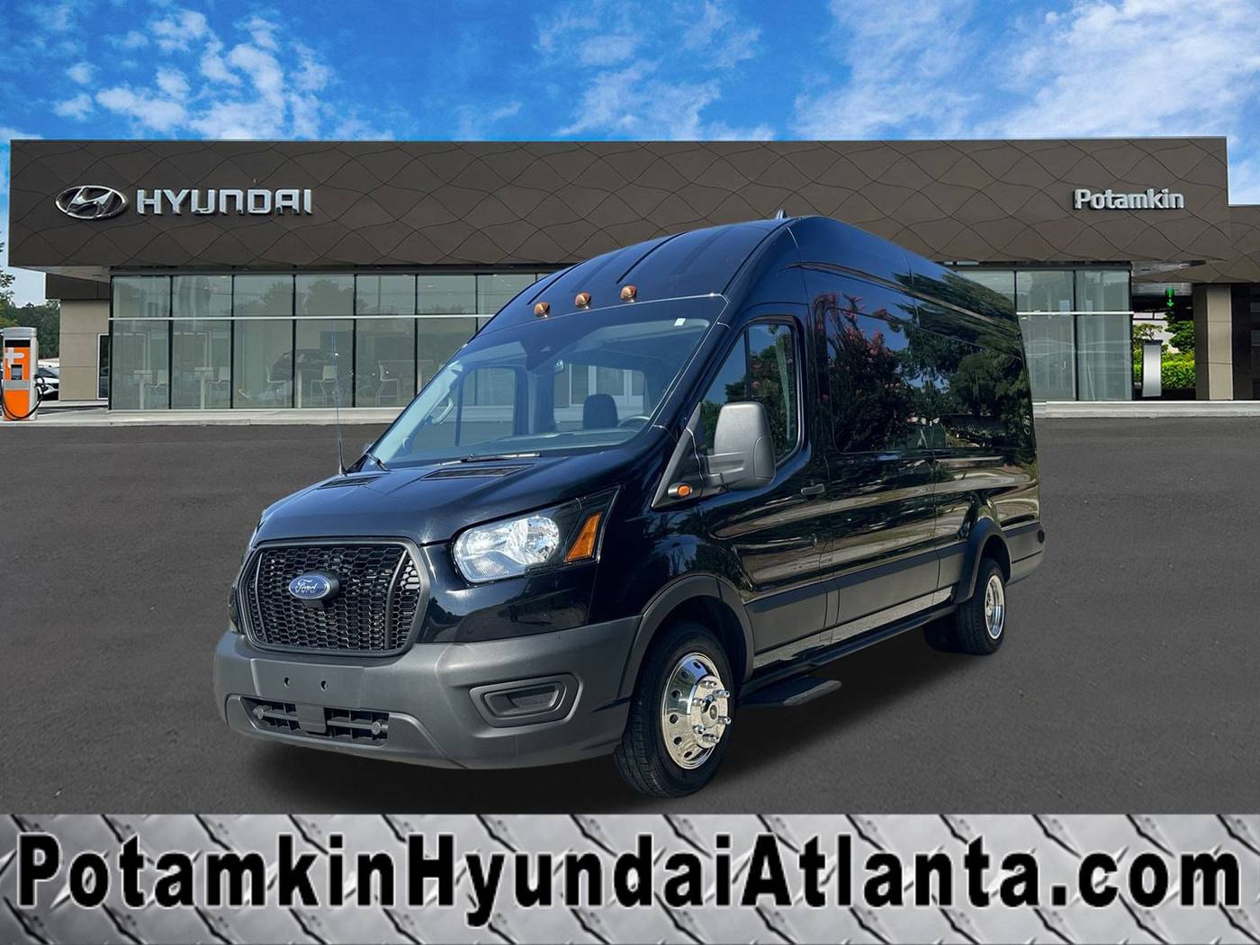 2023 Ford Transit Passenger Wagon T-350 XL — Passenger Van — 35,823 mi — Lilburn, GA