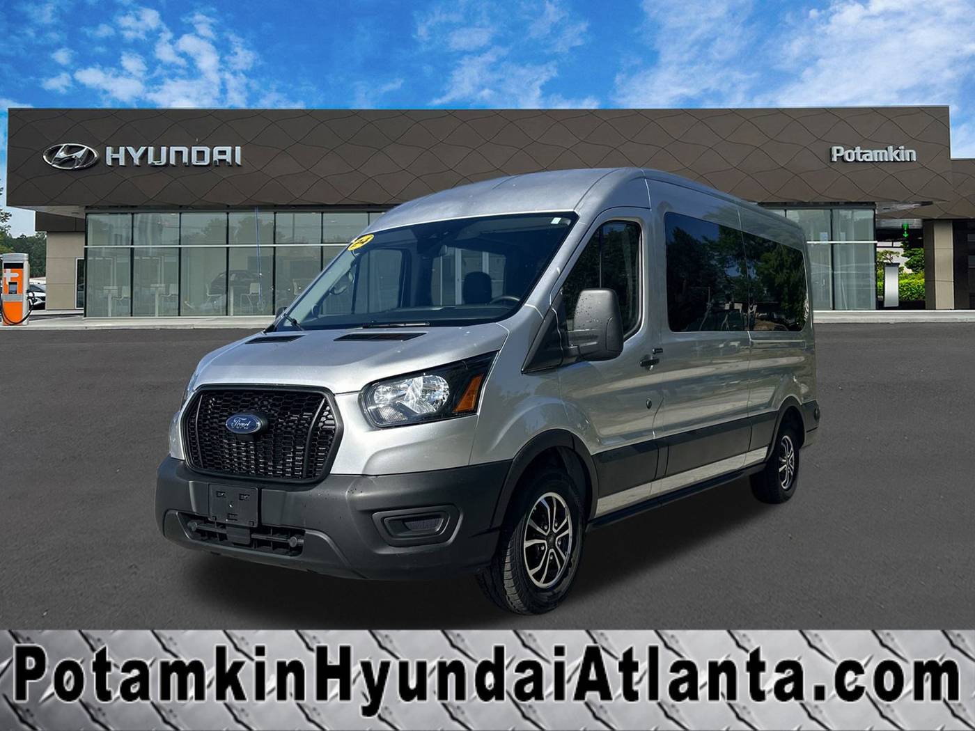 2024 Ford Transit Passenger Wagon T-350 XL — Passenger Van — 28,194 mi — Lilburn, GA