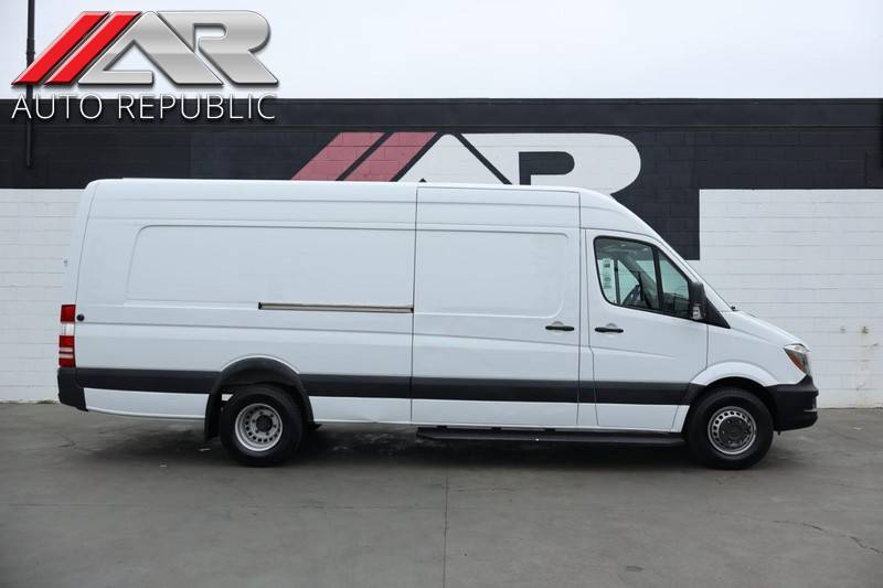 2018 Mercedes-Benz Sprinter Cargo Van 2500 — Cargo Van — 60,387 mi — ORANGE, CA