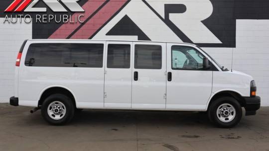 2023 GMC Savana Passenger LS — Passenger Van — 35,449 mi — Orange, CA