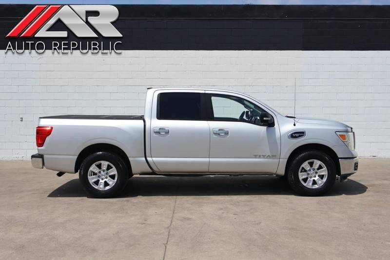 2017 Nissan Titan SV — Pickup Truck — 23,655 mi — Orange, CA