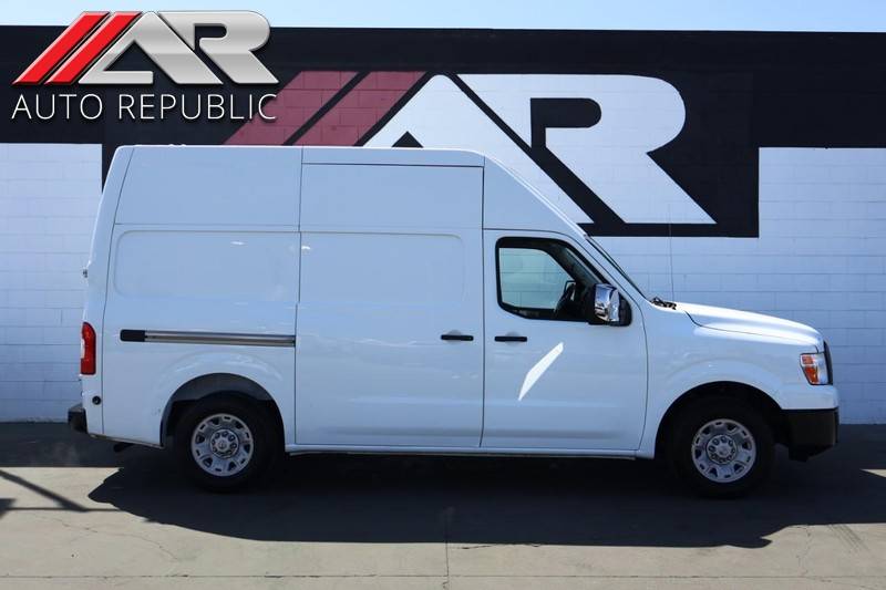 2019 Nissan NV Cargo NV2500 HD SV — Cargo Van — 117,238 mi — Orange, CA