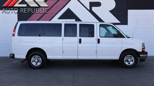 2017 Chevrolet Express Passenger LT — Passenger Van — 32,309 mi — ORANGE, CA