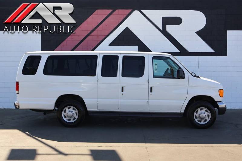 2006 Ford Econoline Wagon E-350 Super Duty XL — Passenger Van — 70,085 mi — Orange, CA