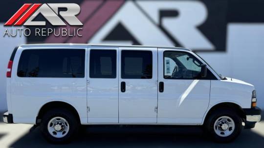 2020 Chevrolet Express Passenger LT — Passenger Van — 119,262 mi — Orange, CA