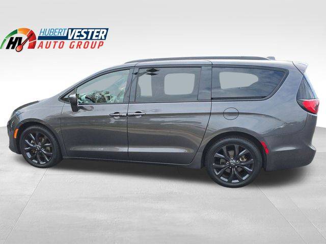 2020 Chrysler Pacifica Touring L — Minivan — 110,413 mi — Wilson, NC