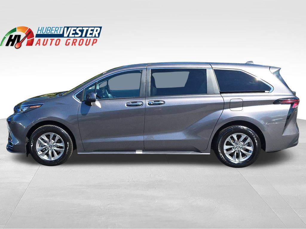 2024 Toyota Sienna XLE — Minivan — 21,994 mi — Wilson, NC