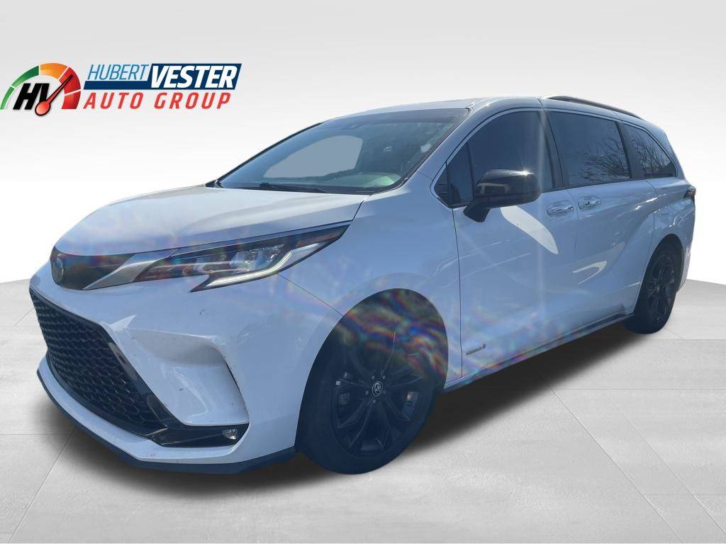 2021 Toyota Sienna XSE — Minivan — 93,525 mi — Wilson, NC