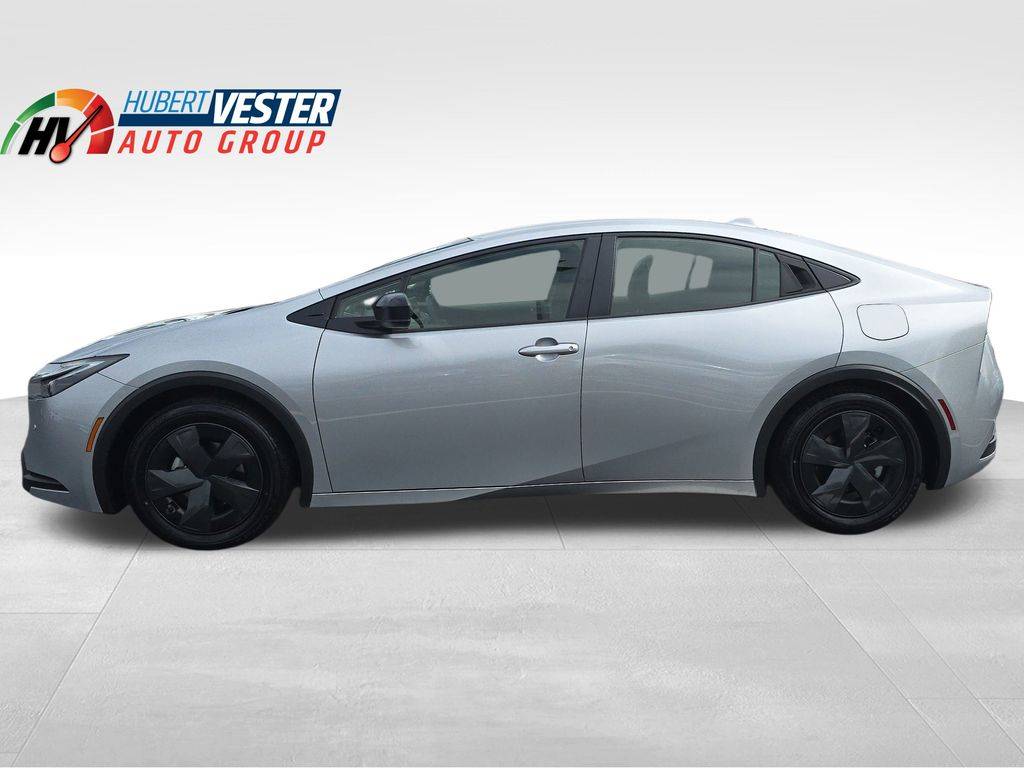 2024 Toyota Prius LE — Hatchback — 5,738 mi — Wilson, NC