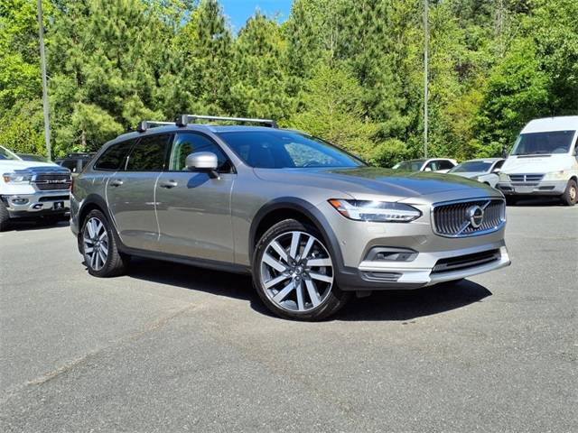 2022 Volvo V90 Cross Country B6 — Wagon — 45,106 mi — Apex, NC