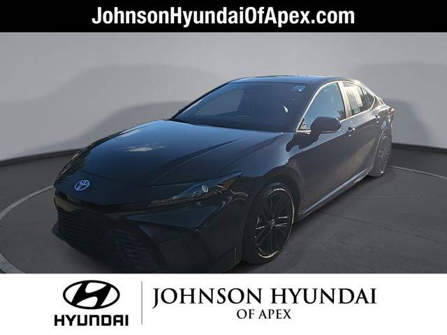 2025 Toyota Camry Hybrid SE — Sedan — 17,466 mi — Apex, NC
