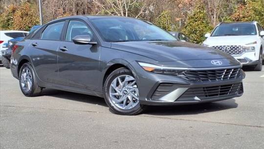 2024 Hyundai Elantra SEL — Sedan — 8,609 mi — Apex, NC