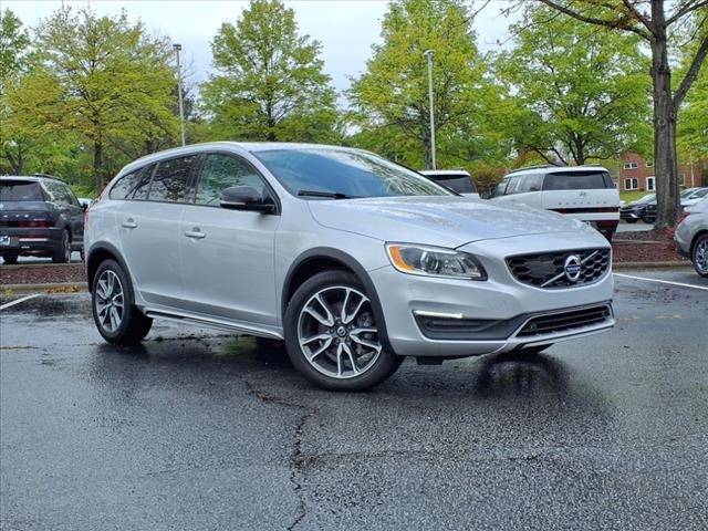2017 Volvo V60 Cross Country Platinum — Wagon — 88,688 mi — Apex, NC