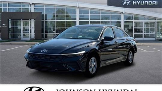 2025 Hyundai Elantra SE — Sedan — 4,361 mi — Apex, NC