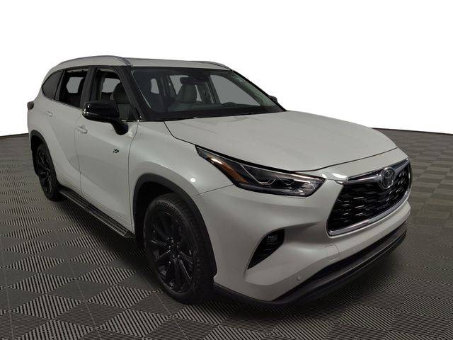 2025 Toyota Highlander Limited — SUV — 4,556 mi — Matthews, NC