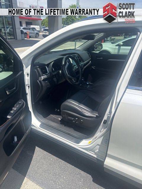 2019 Toyota Highlander XLE — SUV — 69,861 mi — Matthews, NC