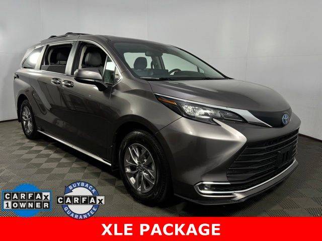 2024 Toyota Sienna XLE — Minivan — 26,857 mi — Matthews, NC