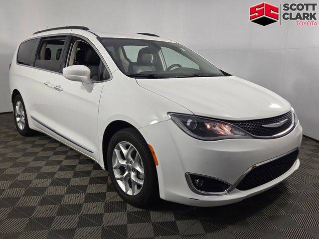 2017 Chrysler Pacifica Touring L — Minivan — 96,500 mi — Matthews, NC