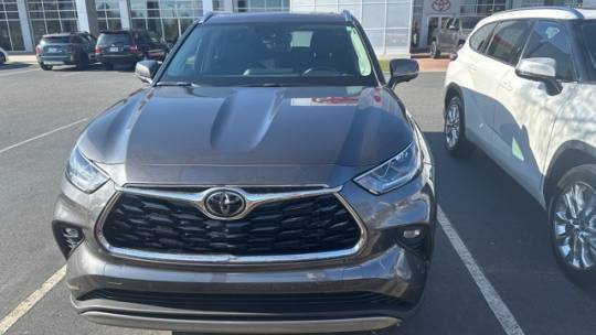2023 Toyota Highlander Platinum — SUV — 34,315 mi — Matthews, NC