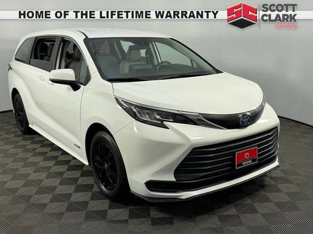 2021 Toyota Sienna LE — Minivan — 18,800 mi — Matthews, NC