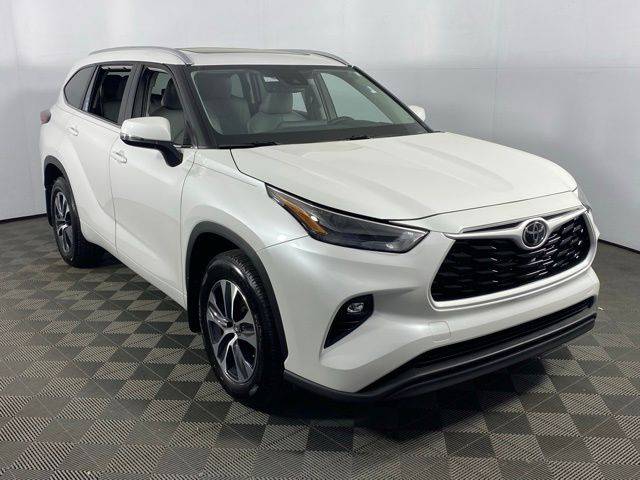 2024 Toyota Highlander XLE — SUV — 5,155 mi — Matthews, NC