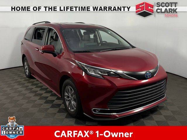 2021 Toyota Sienna XLE — Minivan — 65,576 mi — Matthews, NC
