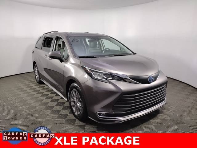 2021 Toyota Sienna XLE — Minivan — 53,228 mi — Matthews, NC