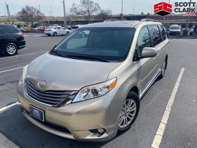 2017 Toyota Sienna XLE — Minivan — 109,587 mi — Matthews, NC