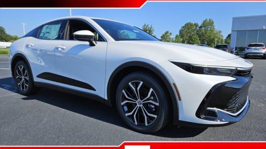 2025 Toyota Crown XLE — Sedan — 4,250 mi — Goldsboro, NC
