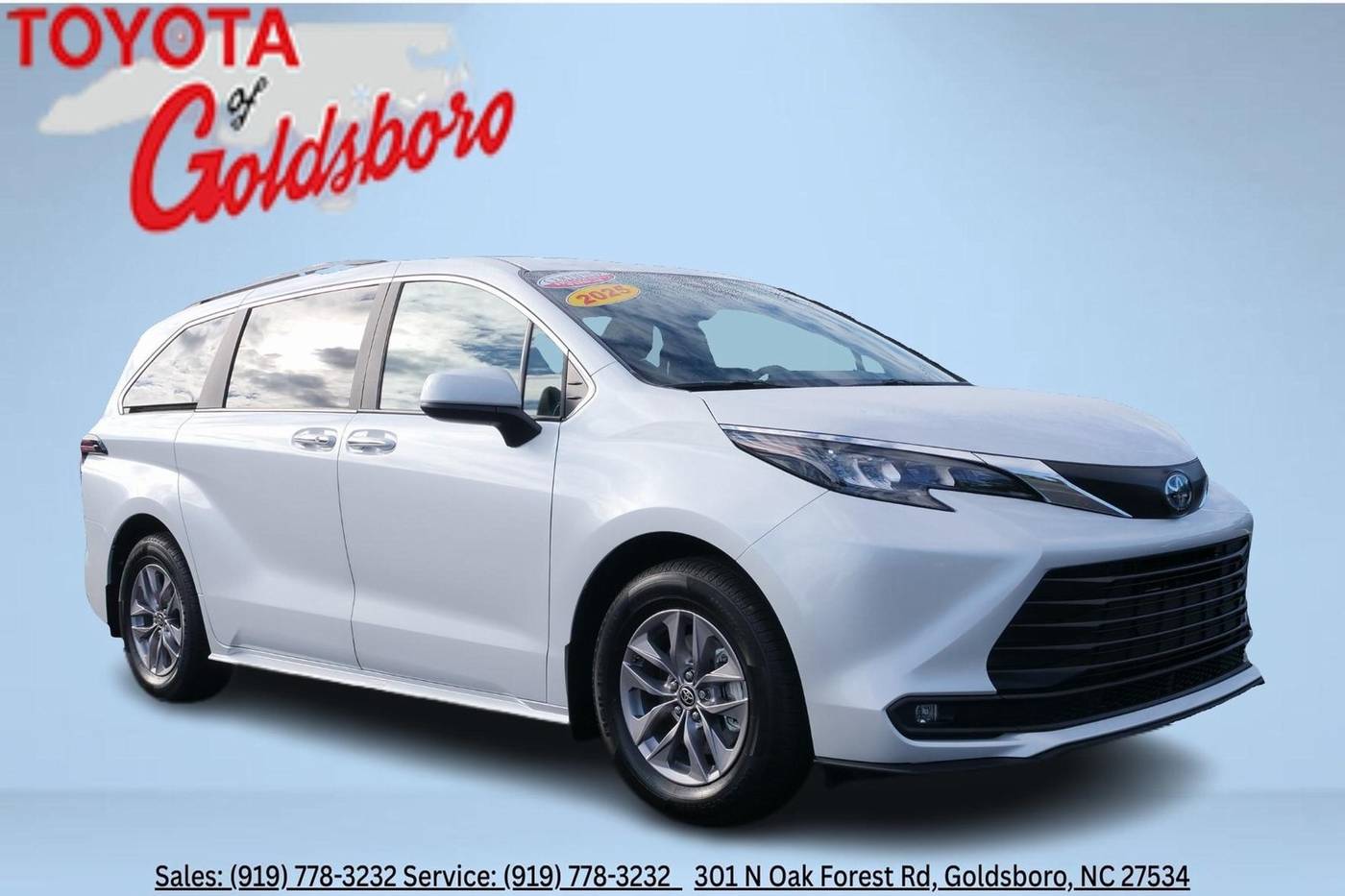 2025 Toyota Sienna XLE — Minivan — 52,000 mi — Goldsboro, NC