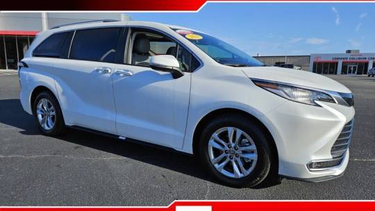 2023 Toyota Sienna Limited — Minivan — 30,166 mi — Goldsboro, NC